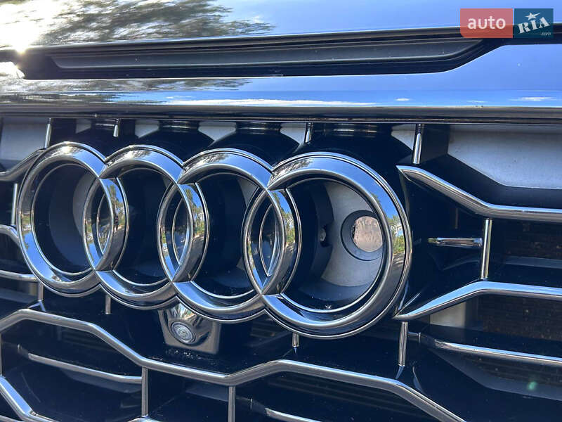 Позашляховик / Кросовер Audi RS Q8 2021 в Києві