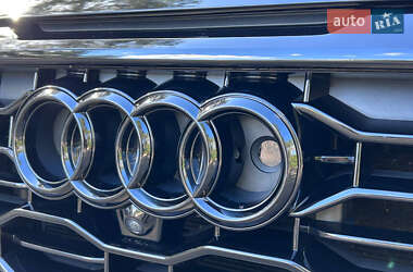 Позашляховик / Кросовер Audi RS Q8 2021 в 