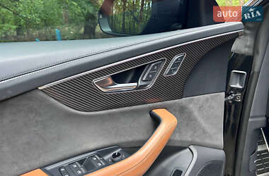 Позашляховик / Кросовер Audi RS Q8 2021 в 