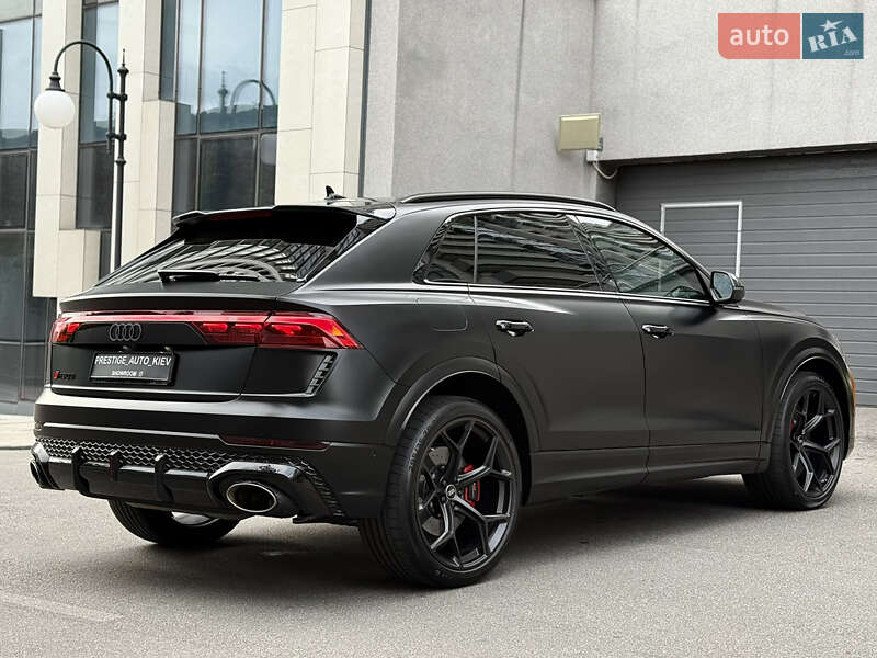 Внедорожник / Кроссовер Audi RS Q8 2024 в Киеве