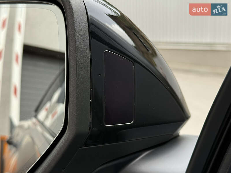 Внедорожник / Кроссовер Audi RS Q8 2024 в Киеве