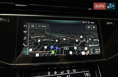 Позашляховик / Кросовер Audi RS Q8 2020 в 