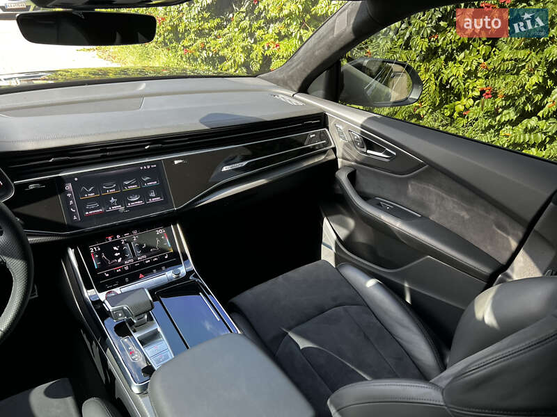Внедорожник / Кроссовер Audi RS Q8 2023 в Киеве