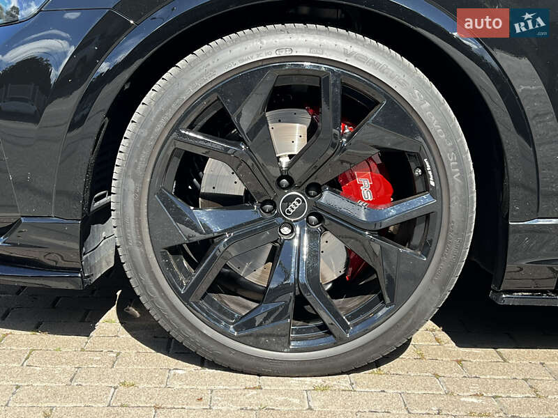 Внедорожник / Кроссовер Audi RS Q8 2023 в Киеве