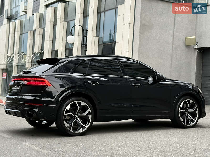 Позашляховик / Кросовер Audi RS Q8 2020 в Києві