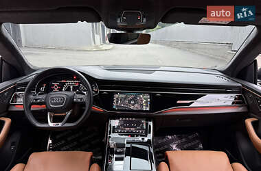 Внедорожник / Кроссовер Audi RS Q8 2020 в 