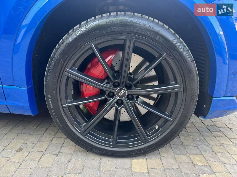 Внедорожник / Кроссовер Audi RS Q8 2020 в Киеве