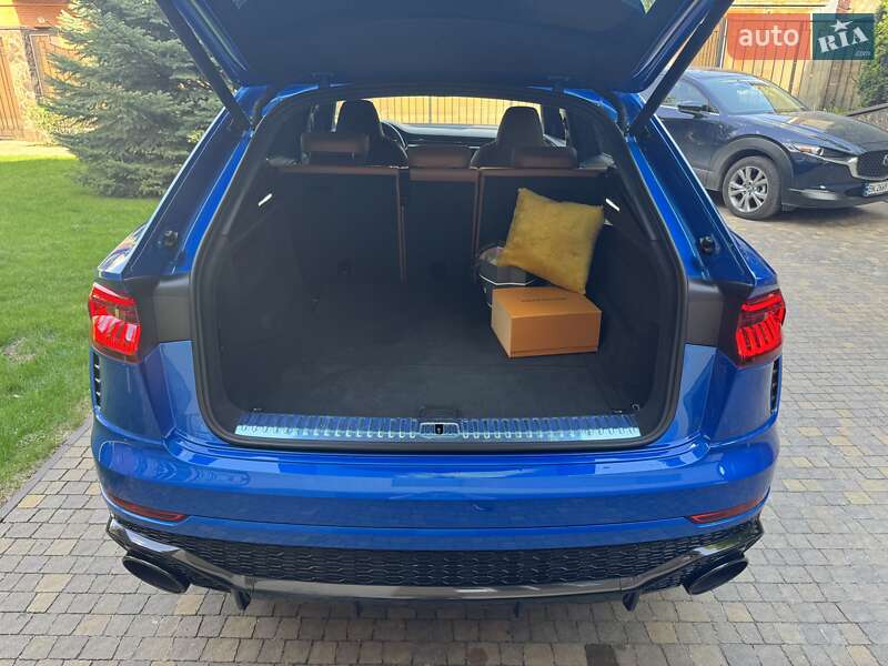 Внедорожник / Кроссовер Audi RS Q8 2020 в Киеве