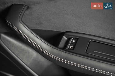Позашляховик / Кросовер Audi RS Q8 2023 в 