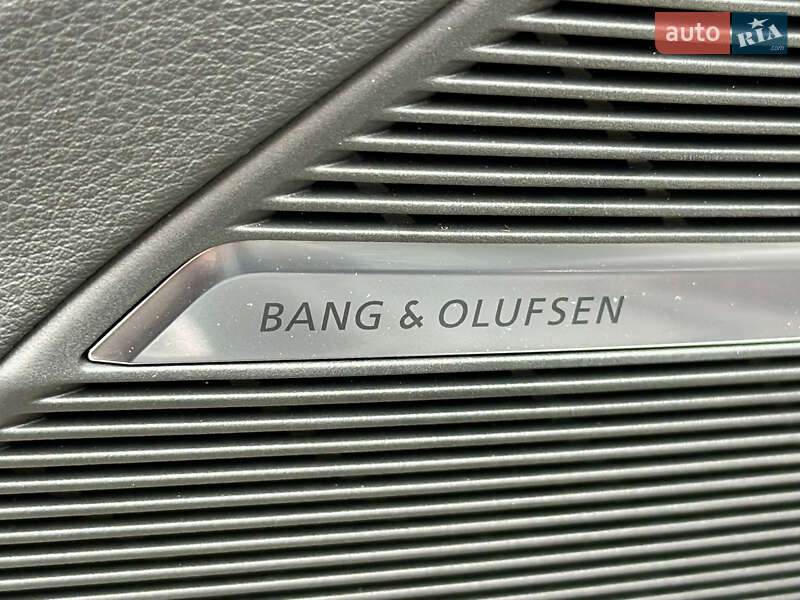 Внедорожник / Кроссовер Audi RS Q8 2020 в Киеве фото 55 Внедорожник / Кроссовер Audi RS Q8 2020 в Киеве