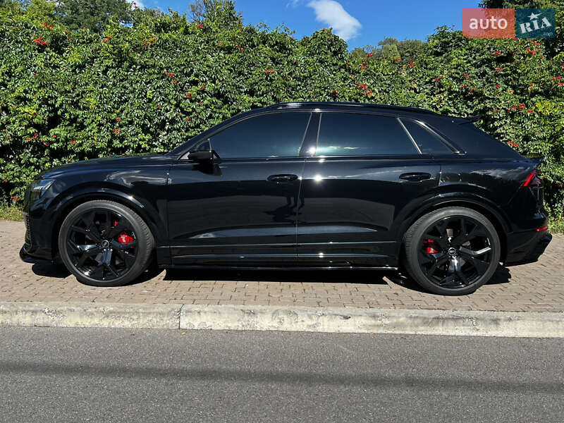 Позашляховик / Кросовер Audi RS Q8 2023 в Києві