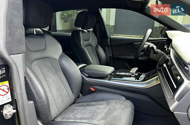 Внедорожник / Кроссовер Audi RS Q8 2023 в  фото 21 Внедорожник / Кроссовер Audi RS Q8 2023 в