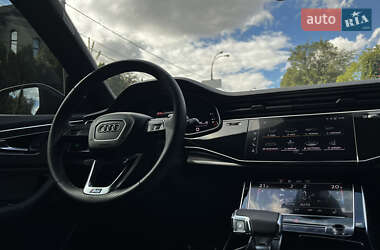 Внедорожник / Кроссовер Audi RS Q8 2023 в  фото 24 Внедорожник / Кроссовер Audi RS Q8 2023 в