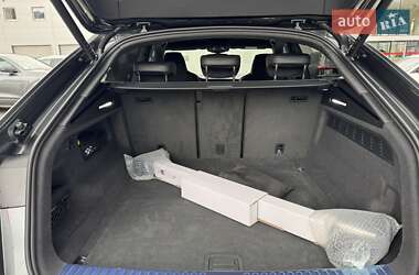 Позашляховик / Кросовер Audi RS Q8 2025 в 