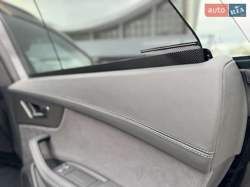 Внедорожник / Кроссовер Audi RS Q8 2025 в Киеве фото 24 Внедорожник / Кроссовер Audi RS Q8 2025 в Киеве