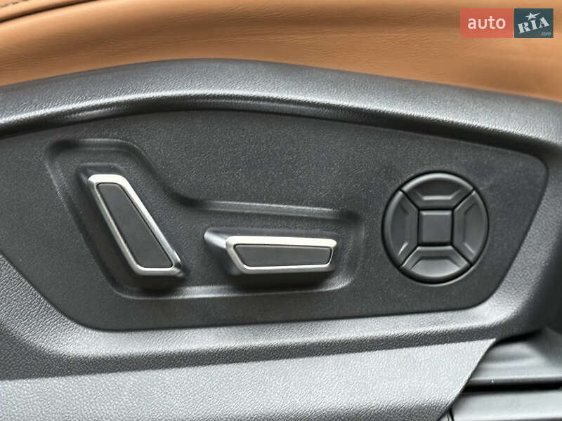 Внедорожник / Кроссовер Audi RS Q8 2020 в Киеве фото 51 Внедорожник / Кроссовер Audi RS Q8 2020 в Киеве