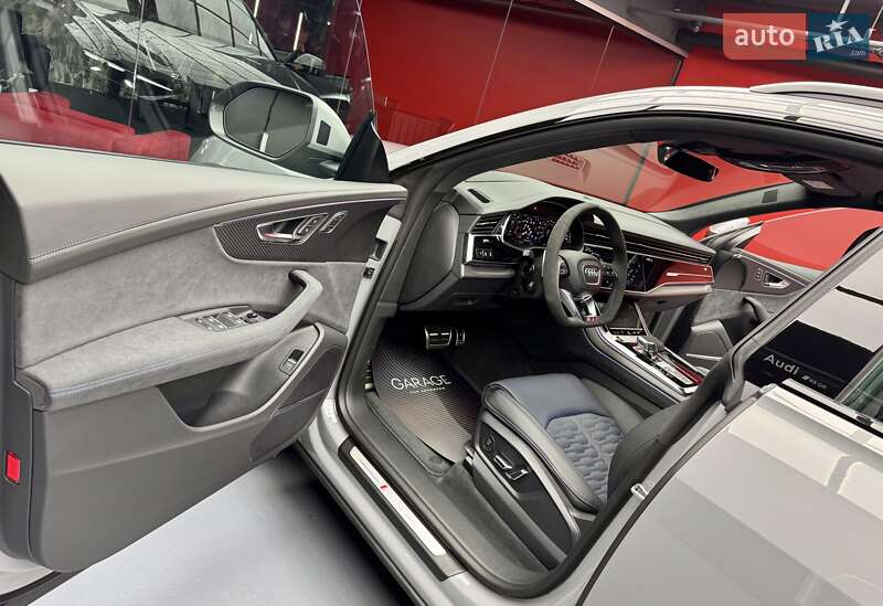 Позашляховик / Кросовер Audi RS Q8 2025 в Києві