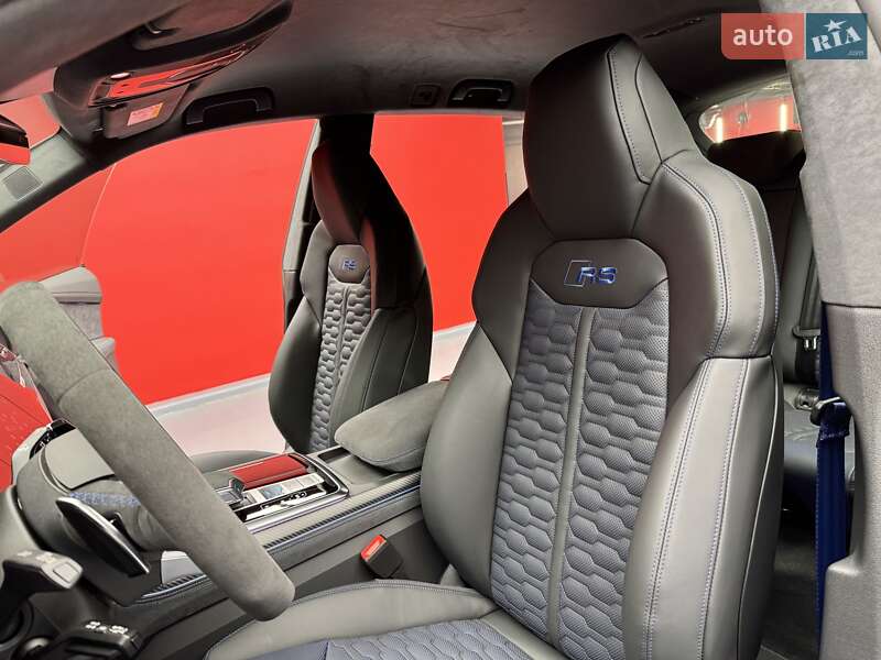 Позашляховик / Кросовер Audi RS Q8 2025 в Києві