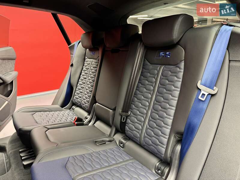 Позашляховик / Кросовер Audi RS Q8 2025 в Києві