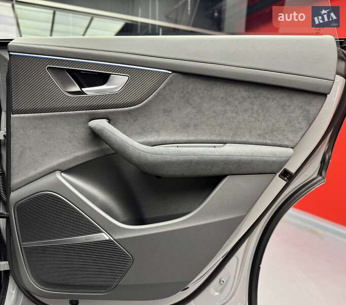 Позашляховик / Кросовер Audi RS Q8 2025 в Києві