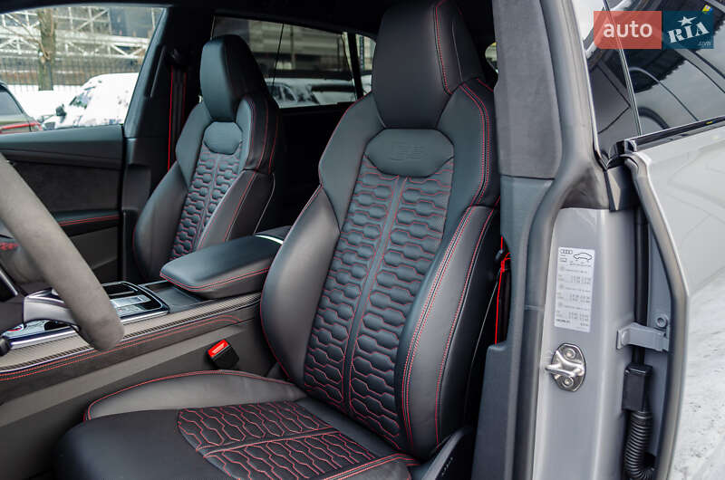 Внедорожник / Кроссовер Audi RS Q8 2023 в Киеве