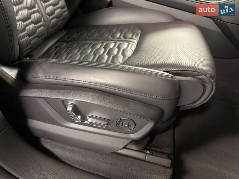 Внедорожник / Кроссовер Audi RS Q8 2023 в Киеве