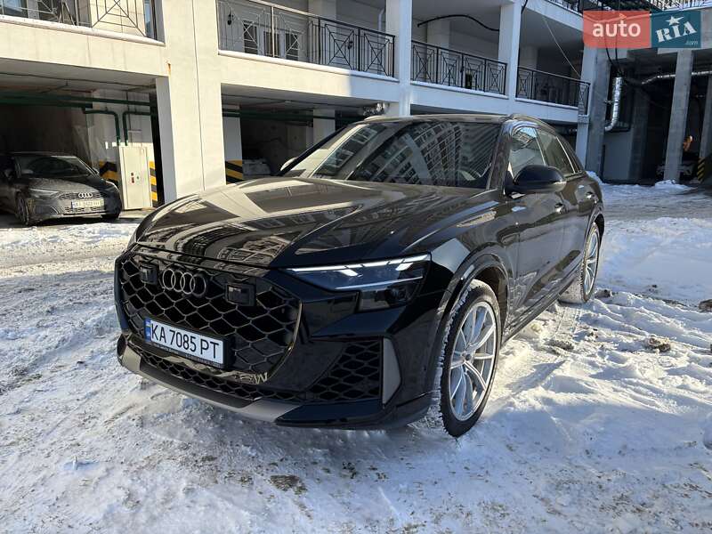Внедорожник / Кроссовер Audi RS Q8 2025 в Киеве