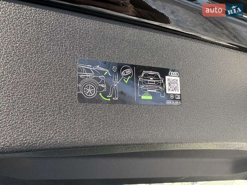 Внедорожник / Кроссовер Audi RS Q8 2025 в Киеве