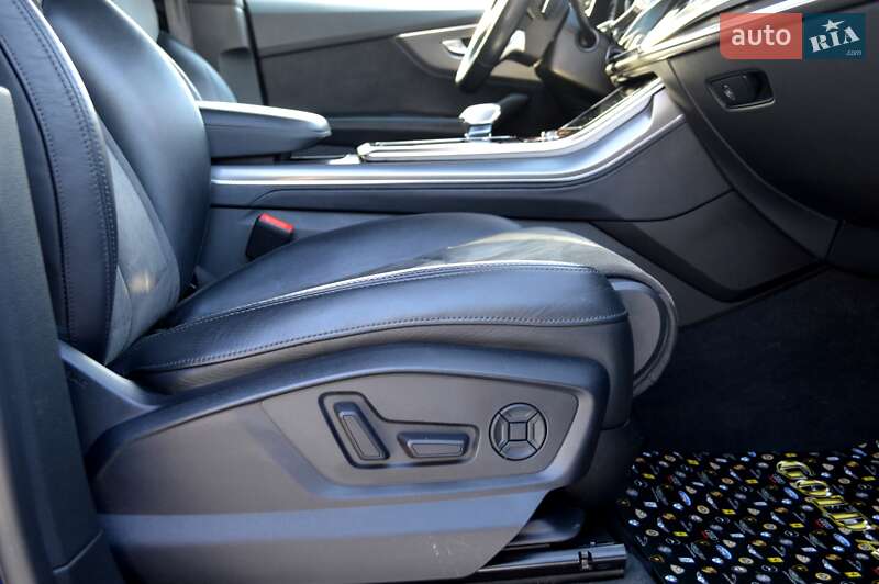 Внедорожник / Кроссовер Audi RS Q8 2021 в Одессе фото 47 Внедорожник / Кроссовер Audi RS Q8 2021 в Одессе