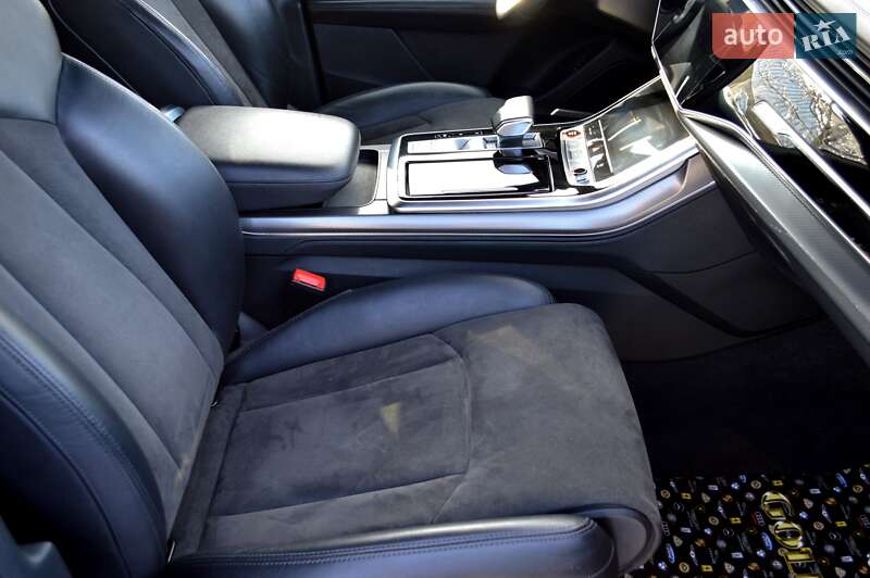 Внедорожник / Кроссовер Audi RS Q8 2021 в Одессе фото 46 Внедорожник / Кроссовер Audi RS Q8 2021 в Одессе