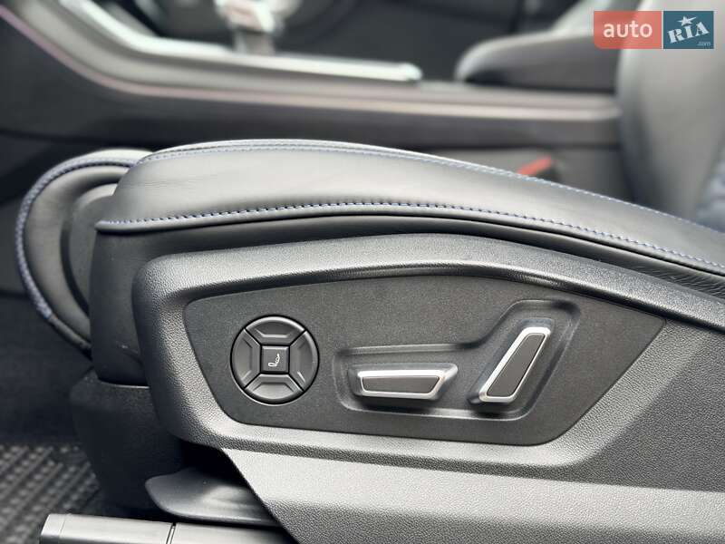 Внедорожник / Кроссовер Audi RS Q8 2025 в Киеве фото 36 Внедорожник / Кроссовер Audi RS Q8 2025 в Киеве