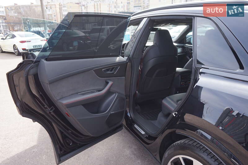 Позашляховик / Кросовер Audi RS Q8 2020 в Одесі