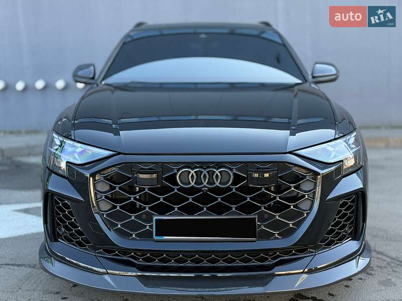 Внедорожник / Кроссовер Audi RS Q8 2025 в Киеве