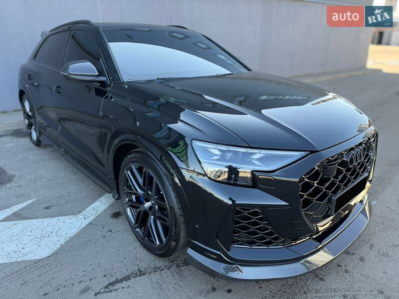 Внедорожник / Кроссовер Audi RS Q8 2025 в Киеве
