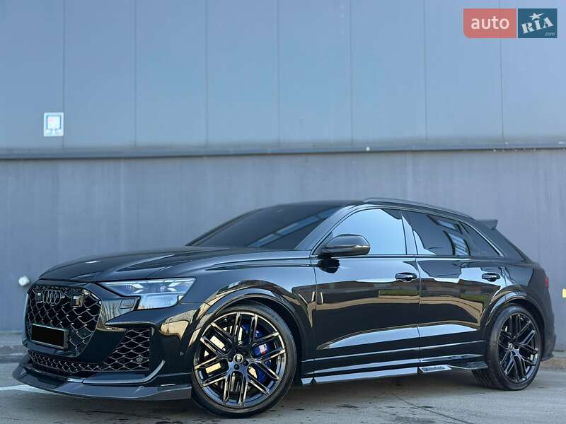 Внедорожник / Кроссовер Audi RS Q8 2025 в Киеве