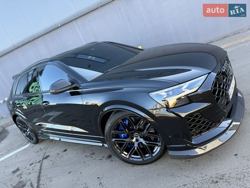 Внедорожник / Кроссовер Audi RS Q8 2025 в Киеве