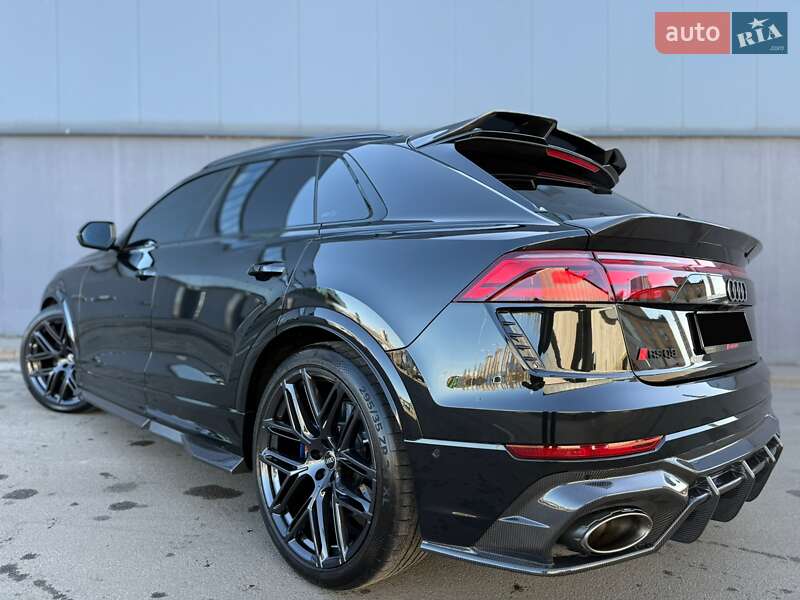 Внедорожник / Кроссовер Audi RS Q8 2025 в Киеве