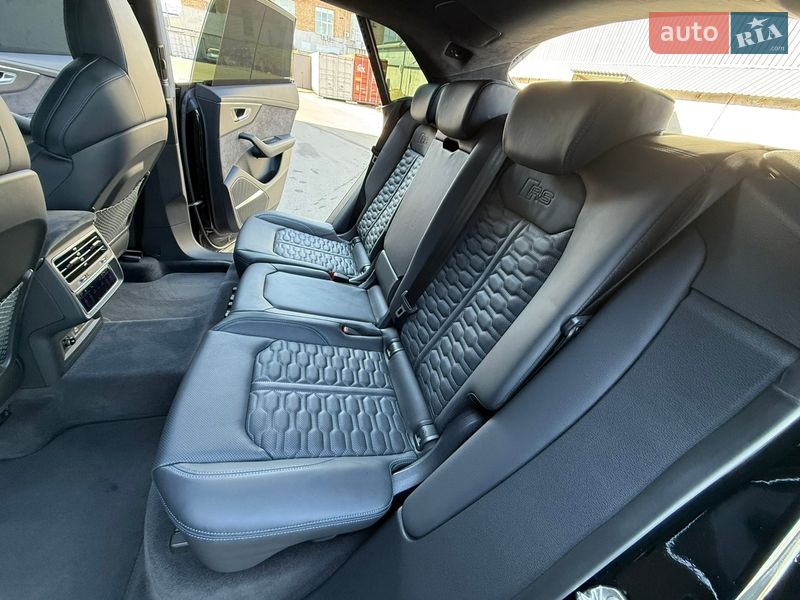 Внедорожник / Кроссовер Audi RS Q8 2025 в Киеве