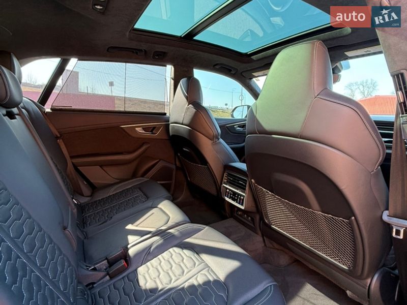 Внедорожник / Кроссовер Audi RS Q8 2021 в Киеве