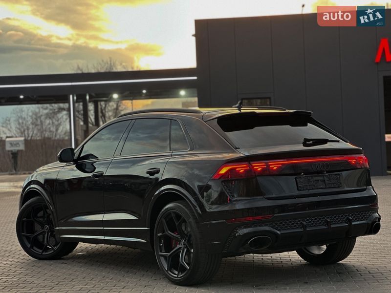 Позашляховик / Кросовер Audi RS Q8 2025 в Києві