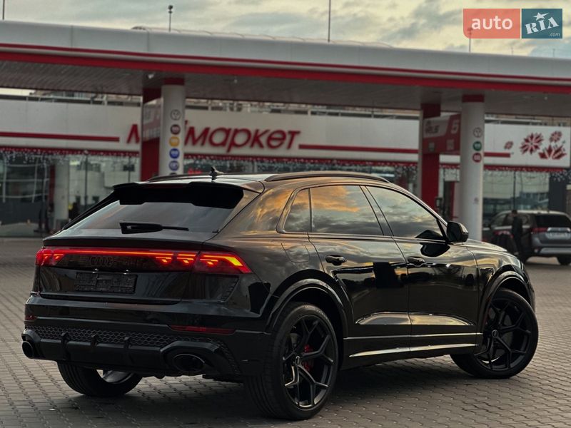 Позашляховик / Кросовер Audi RS Q8 2025 в Києві