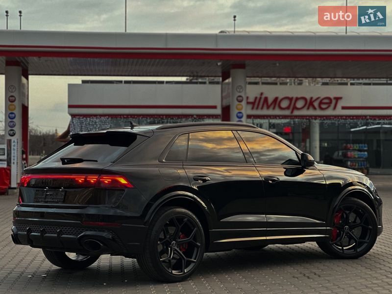 Позашляховик / Кросовер Audi RS Q8 2025 в Києві