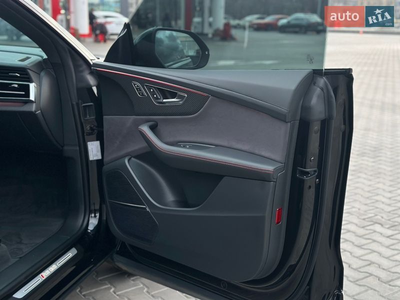 Позашляховик / Кросовер Audi RS Q8 2025 в Києві
