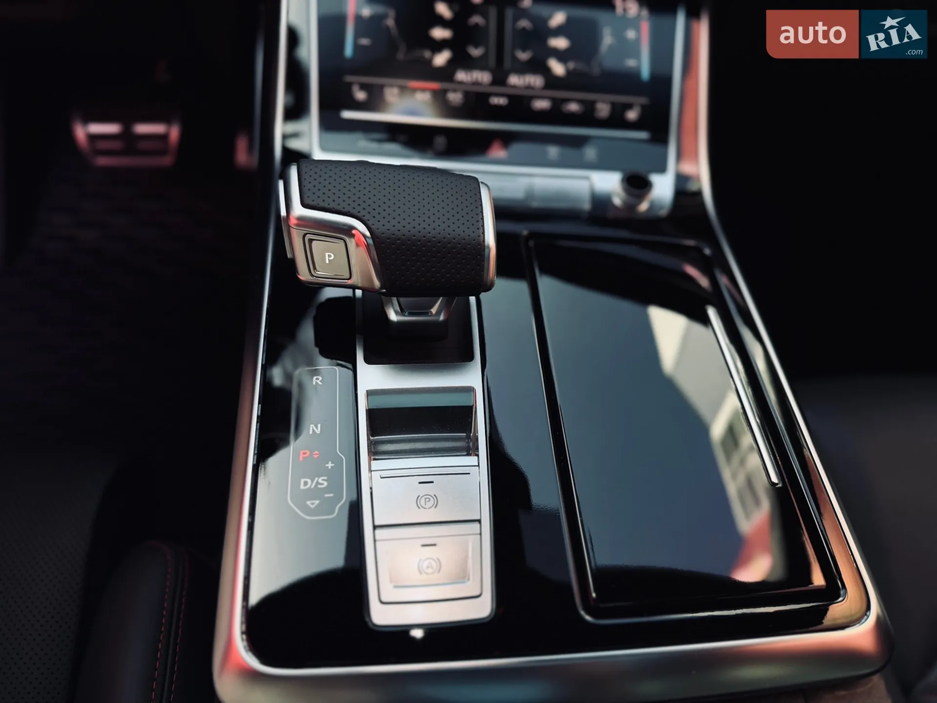 2022 Audi RS Q8 - мініатюра 24
