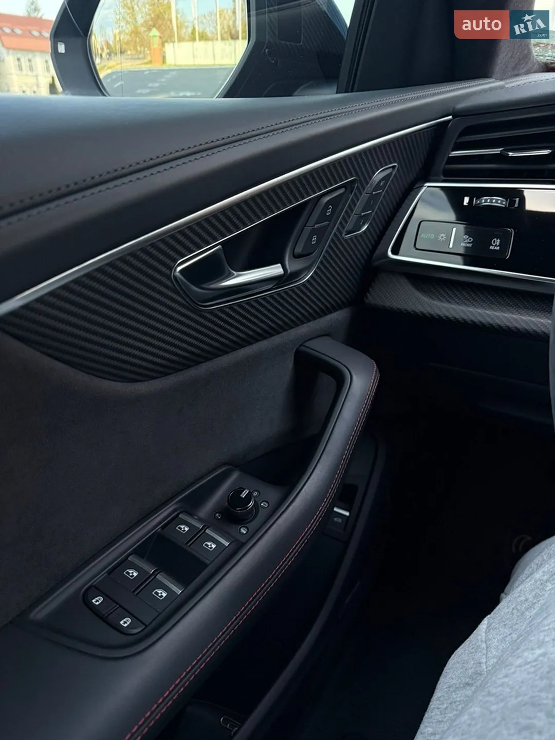 2021 Audi RS Q8 - мініатюра 92