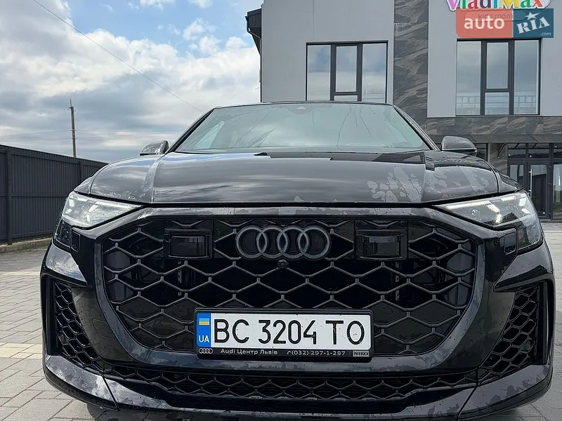 Audi RS Q8 2025