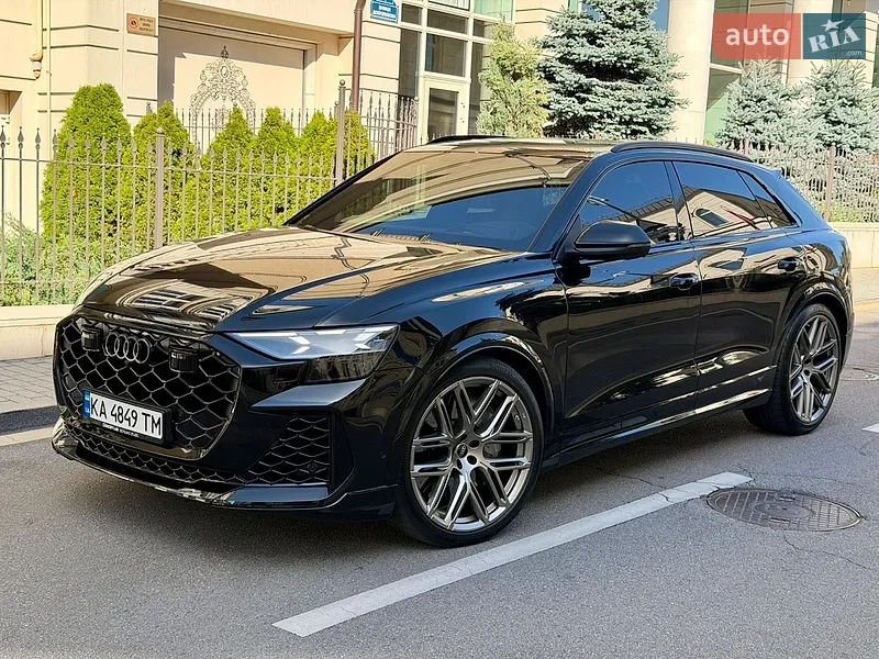 Audi RS Q8 2025