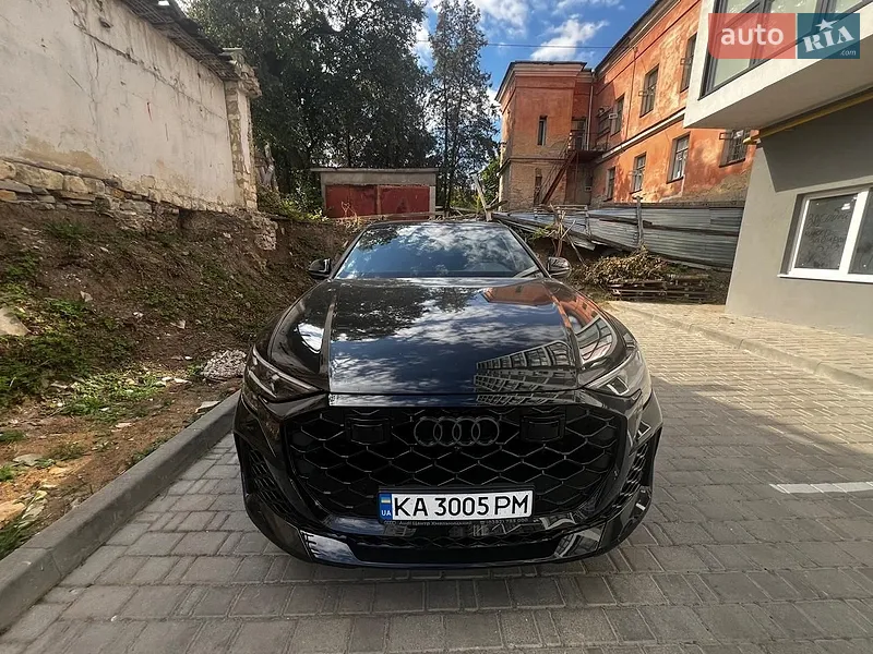 Audi RS Q8 2025