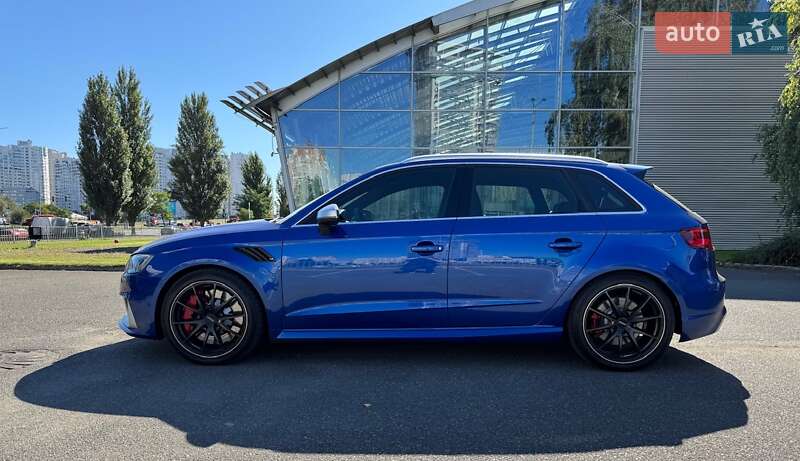 Хетчбек Audi RS3 Sportback 2016 в Києві