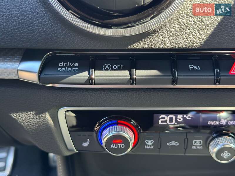 Хетчбек Audi RS3 Sportback 2016 в Києві